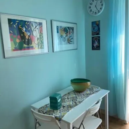Con Ingresso Indipendente E Giardino